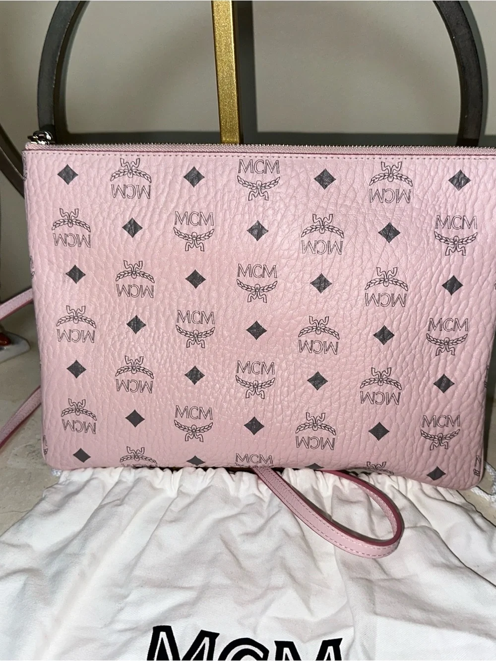 MCM Pink Logo-Print Crossbody Bag - Picture 4 of 13